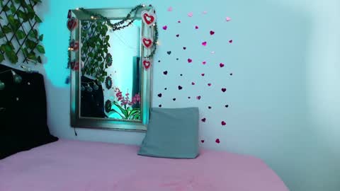 Isabella  online show from September 20, 8:45 pm