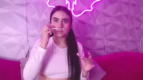 Snapshot of kira_moon_01 chatting on October 15, 7:37 pm kira_moon_01 online show from October 15, 7:37 pm