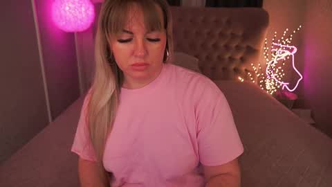 Kira online show from March 4, 3:22 am