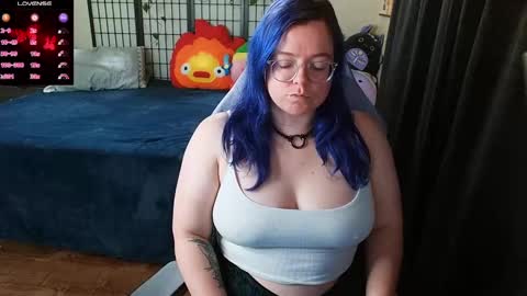 Snapshot of kiraspitqueen chatting on January 3, 5:50 am KiraSpitQueen online show from January 3, 5:50 am