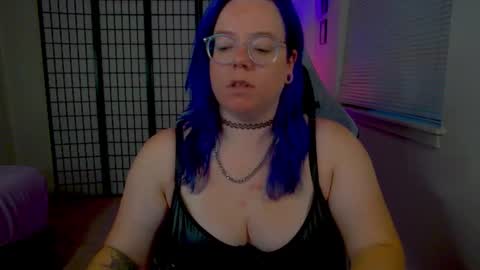 KiraSpitQueen online show from August 3, 3:52 am