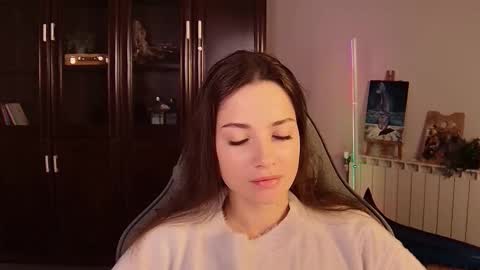 kiravair online show from November 9, 6:06 am