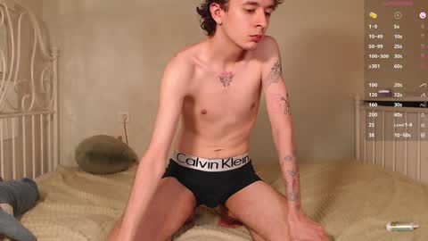 Alan online show from April 5, 9:34 pm