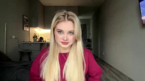 Kira online show from April 18, 9:11 am