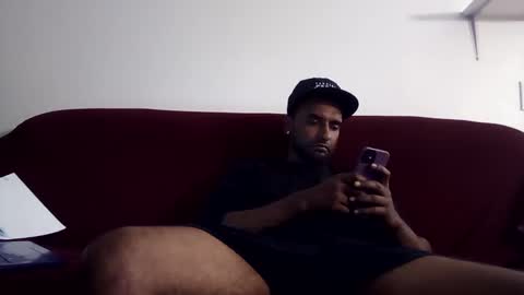 Kishan2525 online show from November 1, 8:46 am