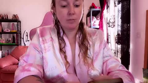 kissica online show from November 7, 10:07 am