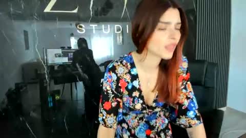 KissMyMissy  online show from June 27, 5:24 am