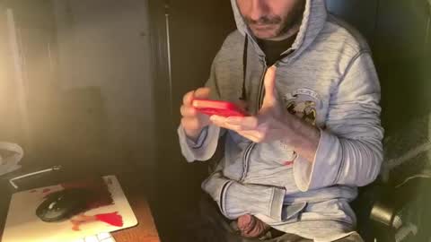 kissofbanned1983 online show from March 1, 11:36 am