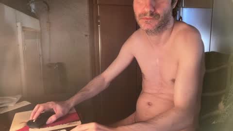 kissofbanned1983 online show from April 8, 4:43 pm