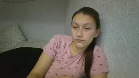 kiti_kitiss online show from January 13, 7:10 pm