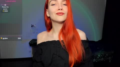 Kitsune online show from December 6, 8:01 pm