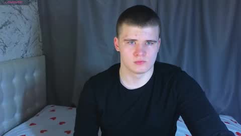 Snapshot of kittenmur chatting on December 22, 4:48 pm Vlad online show from December 22, 4:48 pm