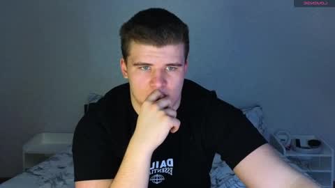 Snapshot of kittenmur chatting on February 8, 3:21 pm Vlad online show from February 8, 3:21 pm