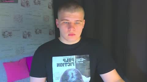 Snapshot of kittenmur chatting on October 12, 8:21 pm Vlad online show from October 12, 8:21 pm