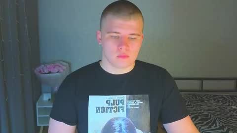 Snapshot of kittenmur chatting on October 27, 8:20 pm Vlad online show from October 27, 8:20 pm