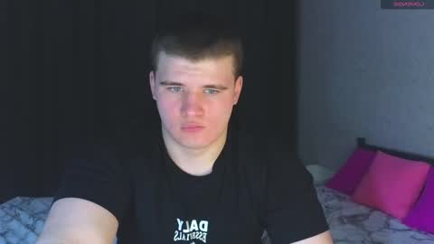 Snapshot of kittenmur chatting on March 8, 3:35 pm Vlad online show from March 8, 3:35 pm