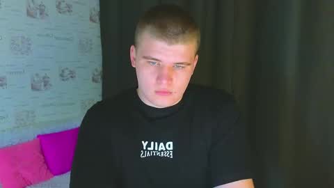 Snapshot of kittenmur chatting on September 26, 11:35 pm Vlad online show from September 26, 11:35 pm