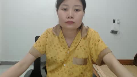 kitti_baby2x online show from April 15, 2:53 pm