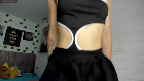  KITTY online show from April 13, 8:35 pm