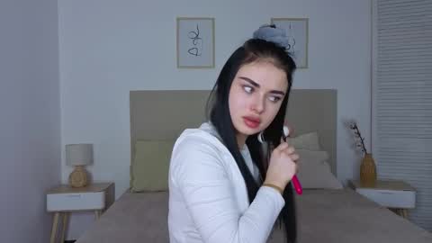 kitty_cut1ee_ online show from February 18, 1:33 pm