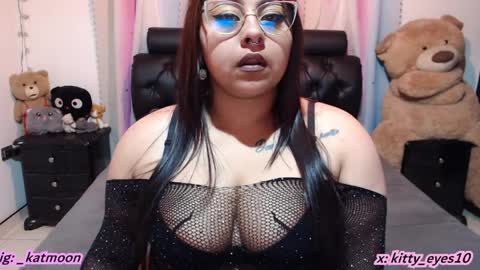 kitty online show from April 1, 2:34 am