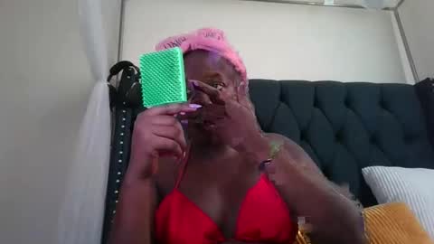 Snapshot of kitty_kerry chatting on October 19, 2:11 pm kitty_kerry online show from October 19, 2:11 pm