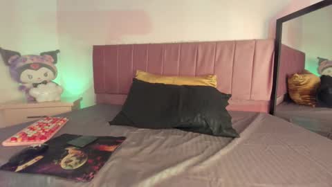 kitty_kryss online show from October 1, 3:33 pm