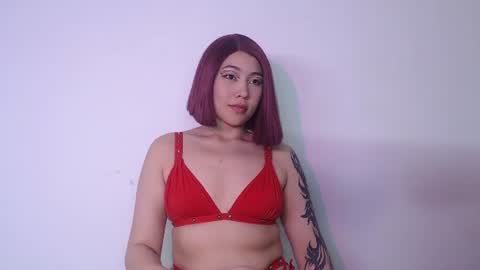 nina martinez online show from June 25, 6:29 am