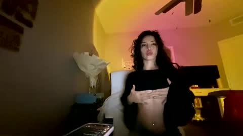 isabelle online show from April 20, 7:00 am