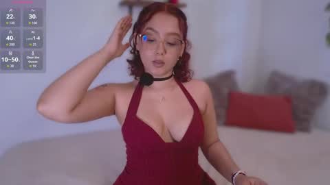 Sophie online show from May 9, 9:54 pm