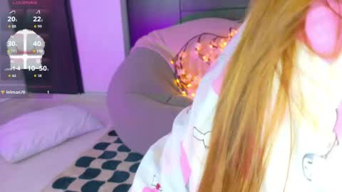  K I T T  Y  online show from May 31, 2:16 pm