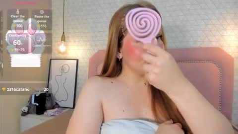  K I T T  Y  online show from February 21, 1:47 pm