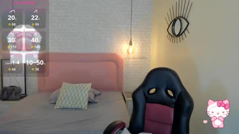  K I T T  Y  online show from March 12, 1:04 pm