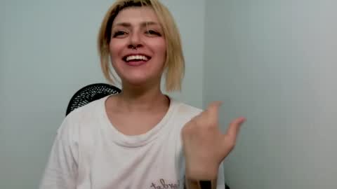 Kitty Trixy online show from May 1, 8:47 pm