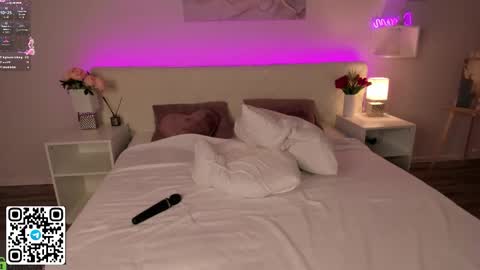 kittyy online show from November 17, 7:44 am