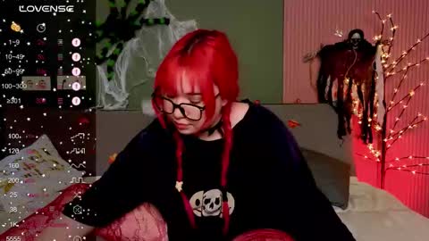 Snapshot of klee_love chatting on October 22, 5:54 am Klee online show from October 22, 5:54 am