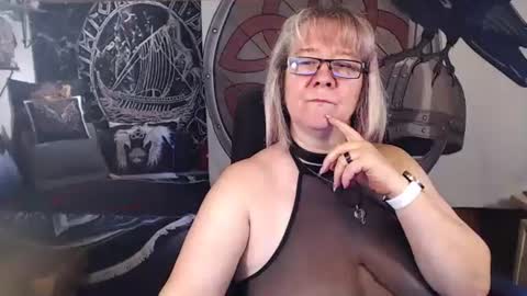 Michelle online show from September 18, 7:56 am