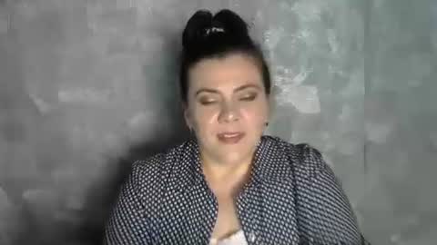 kleopatra__ online show from June 9, 7:30 am