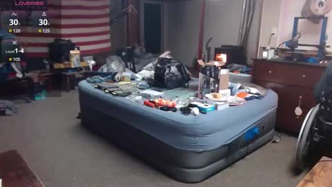 kneesdown321 online show from January 28, 2:11 am