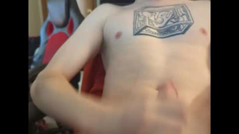 Snapshot of kniloc chatting on February 25, 3:31 pm kniloc online show from February 25, 3:31 pm