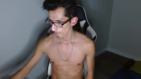 bttmtwink online show from November 22, 10:02 am