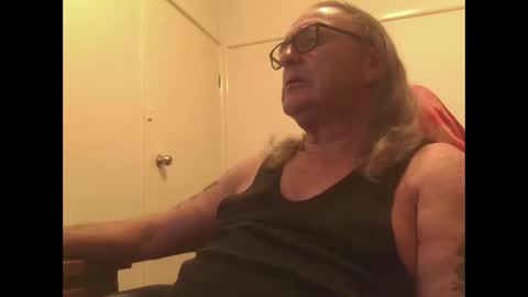 knobout online show from May 6, 12:11 pm