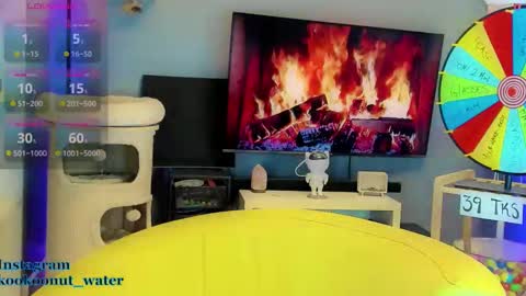 Lisa      online show from October 18, 4:44 pm