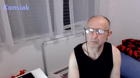 Komsiak online show from January 5, 6:00 pm