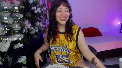 Kora Red online show from November 7, 2:52 pm