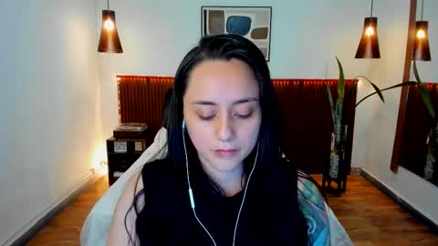 Kora Shadow online show from February 13, 8:01 pm