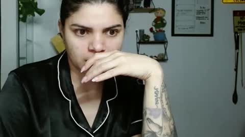 Snapshot of koranikky08 chatting on October 2, 2:54 am Karoll online show from October 2, 2:54 am