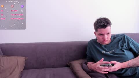 Twiix online show from April 4, 4:36 pm