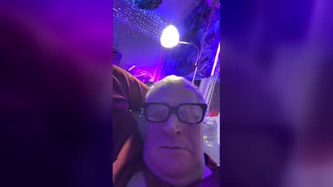 korysmith568 online show from February 10, 3:42 am