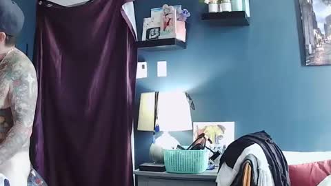 koululier23 online show from January 20, 7:46 pm